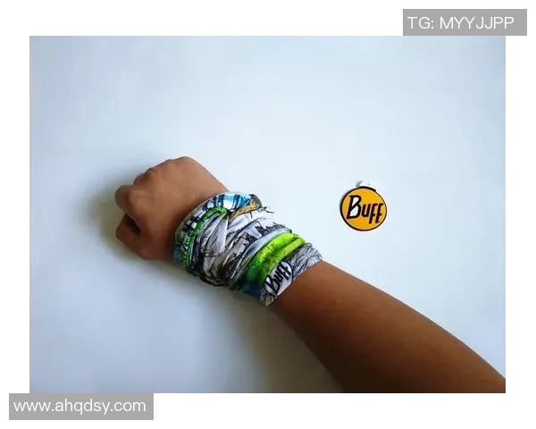 多种风格的buff头巾戴法分享让你轻松变身时尚达人 多种风格的buff头巾戴法分享让你轻松变身时尚达人