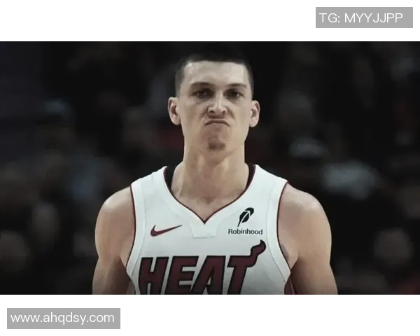 泰勒希罗在NBA赛季中的成长与突破分析